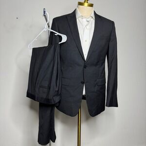 Calvin Klein Men's Gray 100% Wool Two-Piece Suit 38L 32W Modern Style